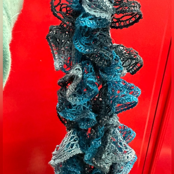 Handmade scarf! - Picture 2 of 2